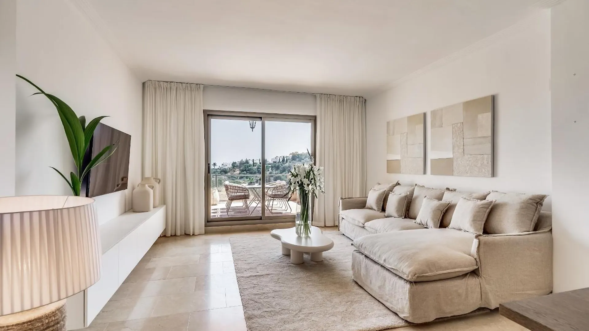 La Resina Sea View Brand New Apartment Estepona