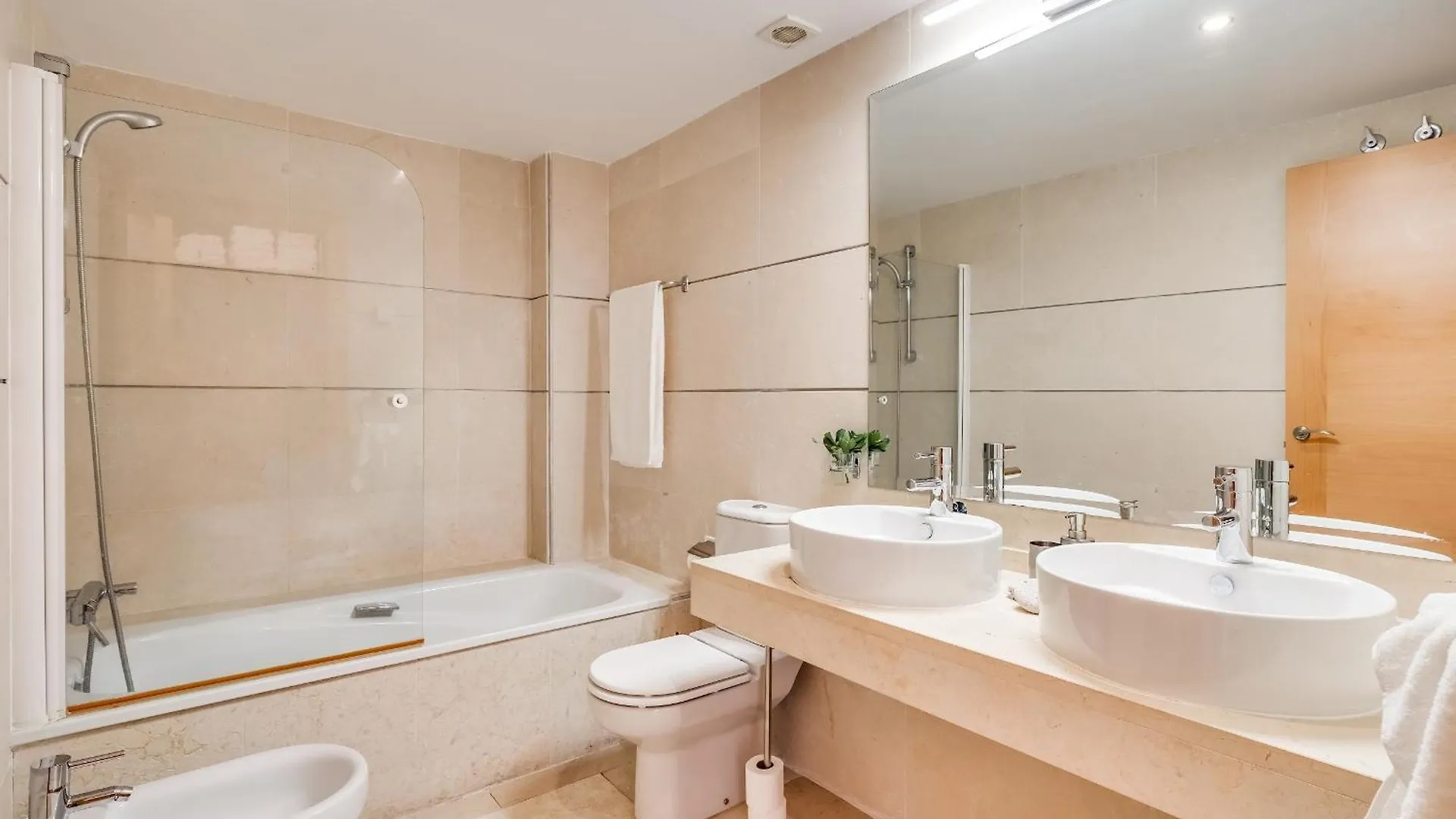 La Resina Sea View Brand New Apartment Estepona