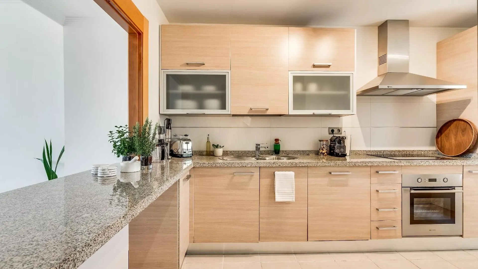 La Resina Sea View Brand New Apartment Estepona 0*,  Spain